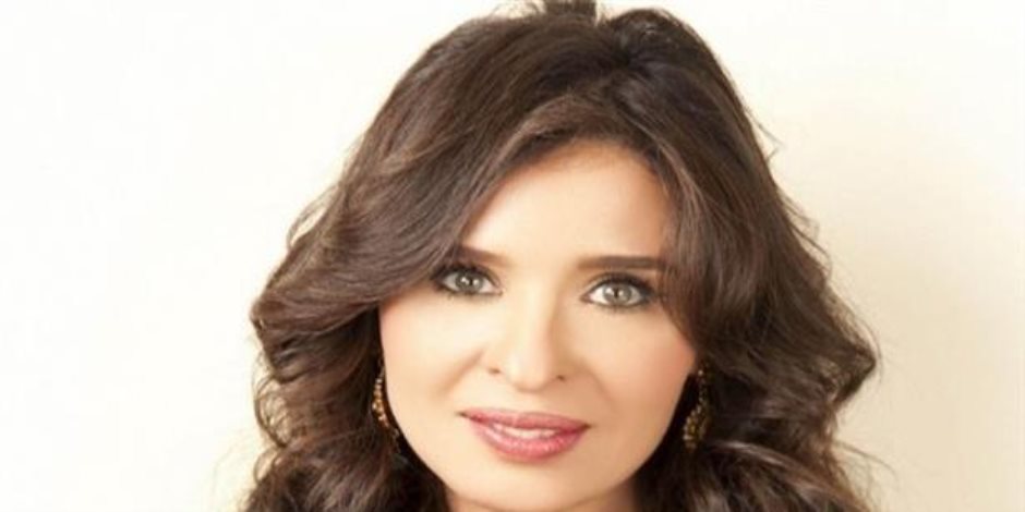 الفنانة دينا: المجتمع بيحب الرقاصة ويرفض الزواج منها وشايفينها حرام