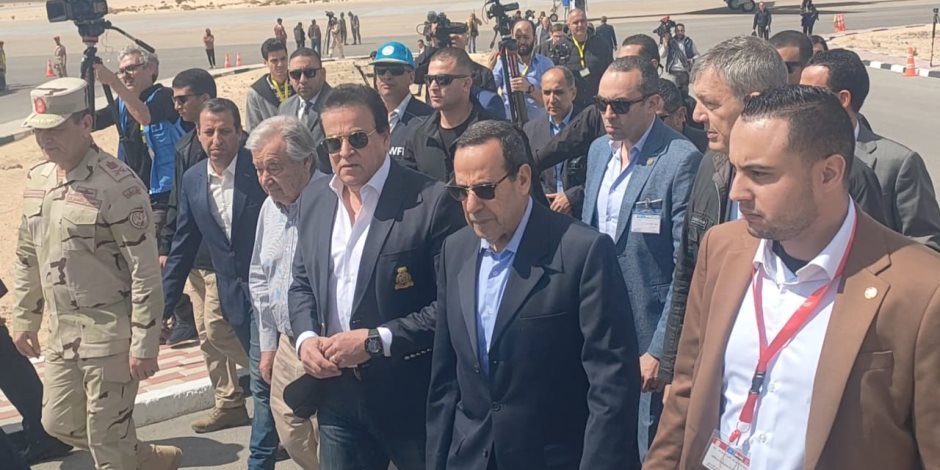 محافظ شمال سيناء يستقبل الأمين العام للأمم المتحدة في مطار العريش (صور)