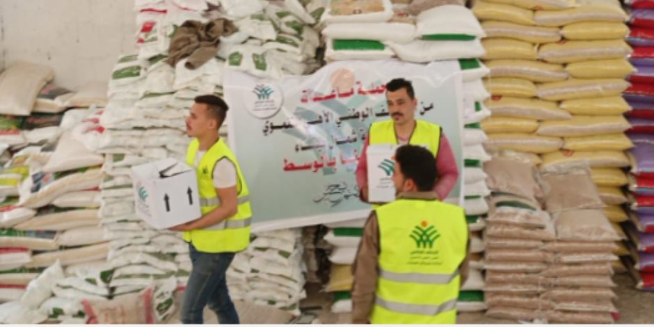  التحالف الوطنى يوزع 720 كرتونة مواد غذائية على الأولى بالرعاية في شمال سيناء