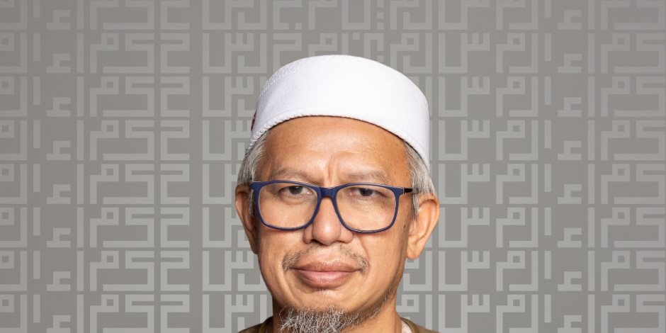 وزير الشؤون الإسلامية الماليزي الأسبق يشيد بمجلس حكماء المسلمين برئاسة الطيب