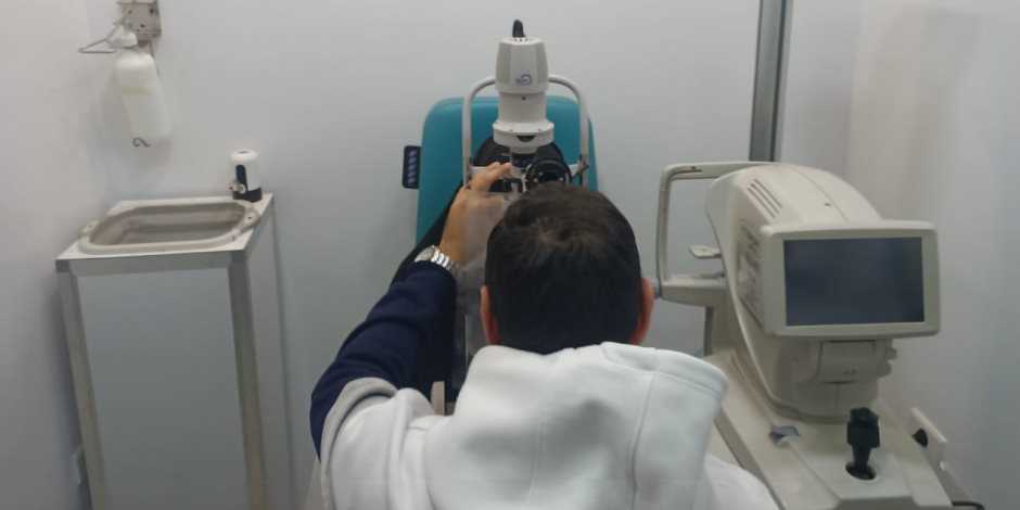 إجراء 35 جراحة عيون مجانا من خلال قوافل طبية للتحالف الوطنى بالمنصورة (صور)
