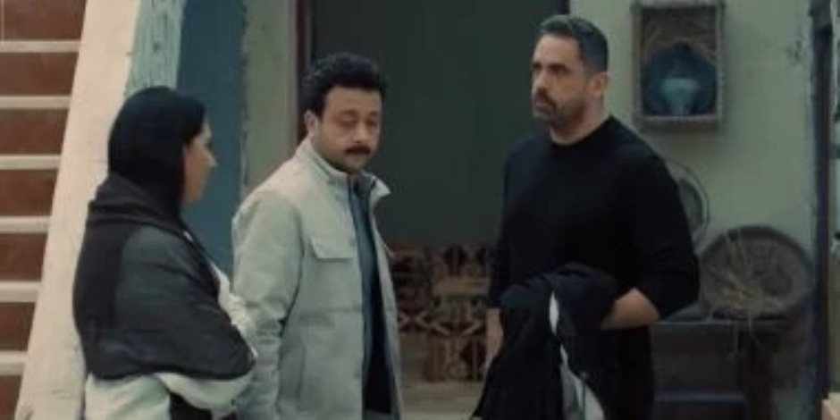 مسلسل بيت الرفاعى الحلقة 22.. تامر نبيل يقابل أمير كرارة ويعتذر له