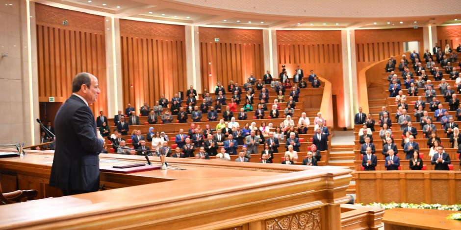 شيخ الأزهر يهنئ الرئيس السيسي بأداء اليمين الدستورية لفترة رئاسية جديدة