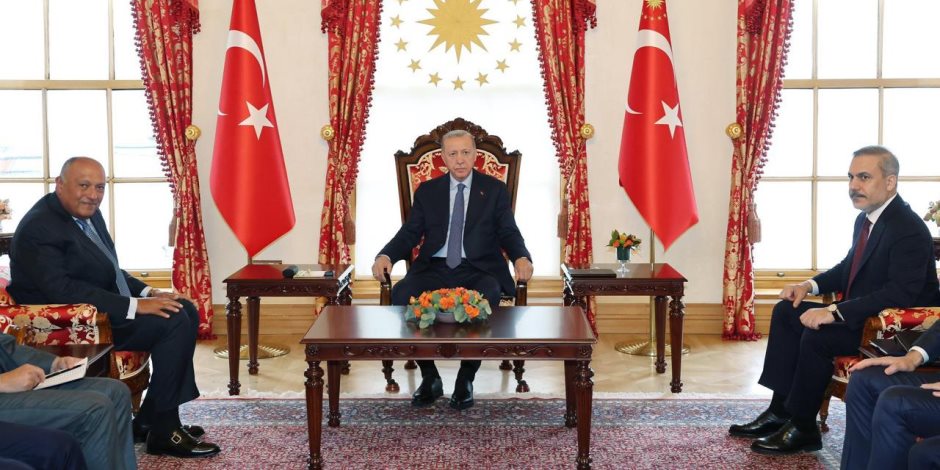 أرد يستقبل وزير الخارجية خلال زيارته لإسطنبول