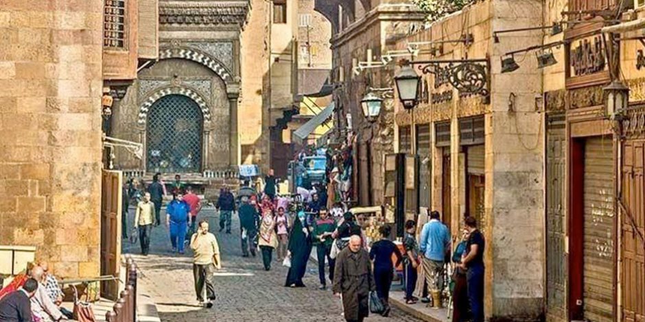 القاهرة التاريخية تلتقط أنفاسها