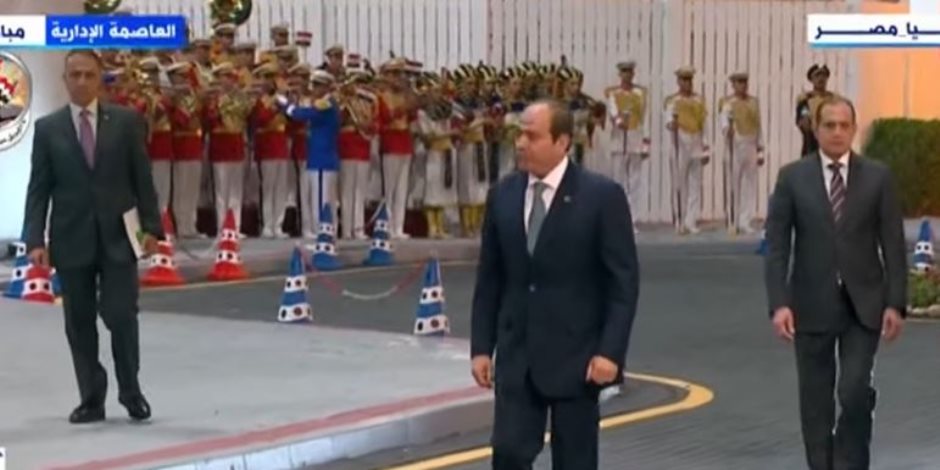 الرئيس السيسي يصل مقر انطلاق البطولة العربية العسكرية للفروسية
