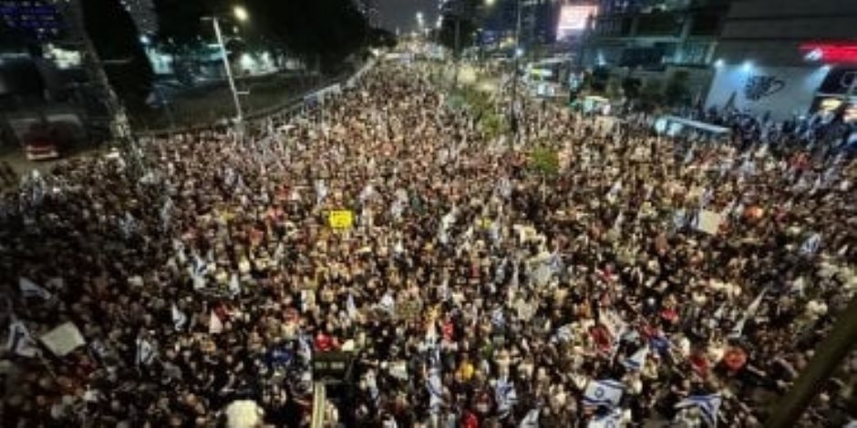 «القاهرة الإخبارية»: مواجهات بين الشرطة الإسرائيلية ومتظاهرين أمام وزارة الدفاع فى تل أبيب