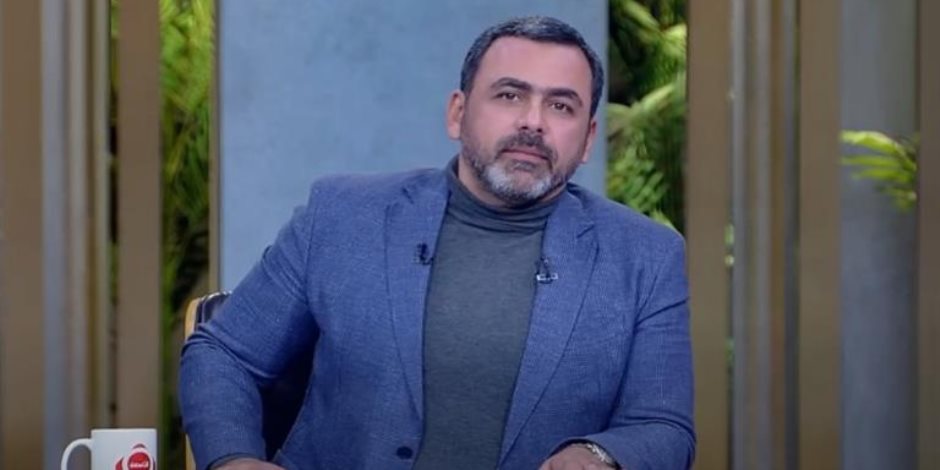 يوسف الحسيني يفند في برنامج التاسعة أكاذيب «فورين بوليسي» بحق مصر 