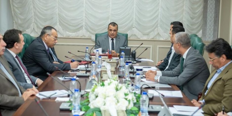 وزير الدولة للإنتاج الحربي يستقبل ممثل شركة "الخليج للمصاعد الكهربائية" لمتابعة مستجدات التعاون المشترك