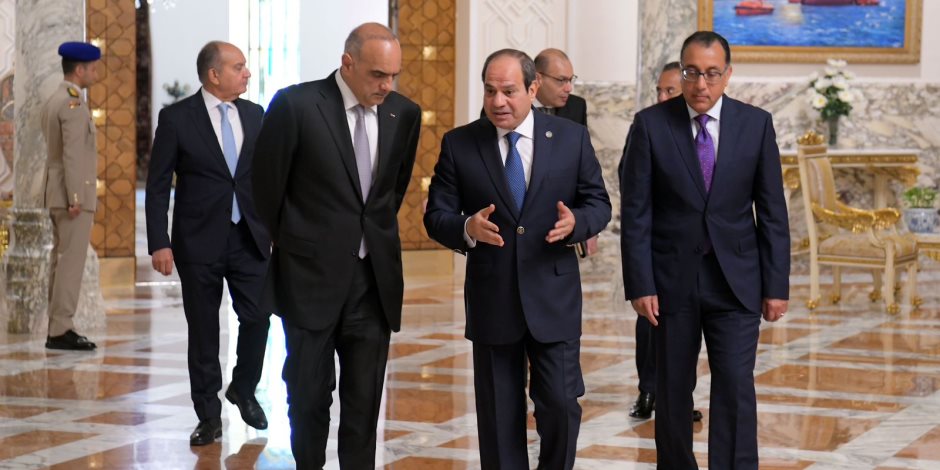 حزب المصريين: الشعب يقف بقوة خلف القيادة السياسية للحفاظ على الأمن القومي المصري 