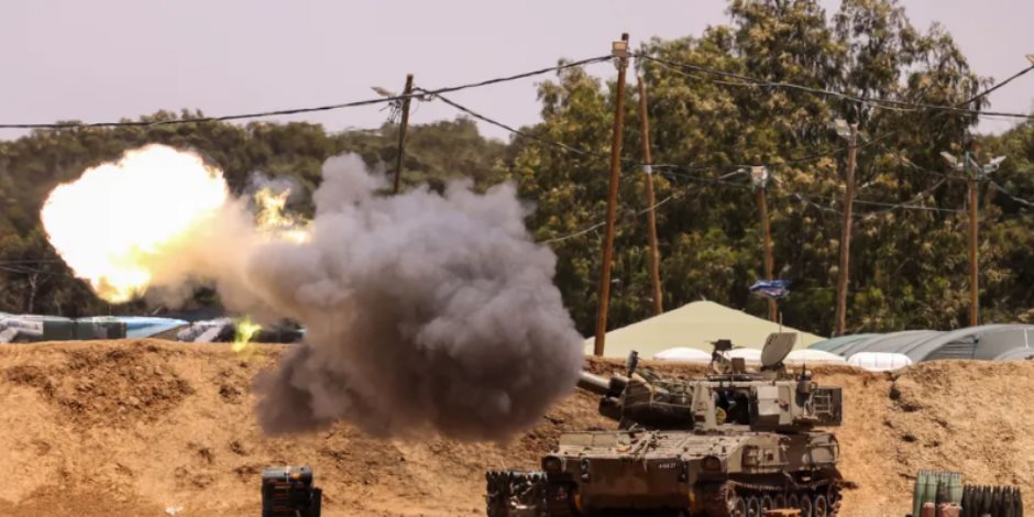 جيش الاحتلال: انفجار مدفع فى جنود إسرائيليين خلال إطلاقه قذائف نحو جباليا شمالى غزة