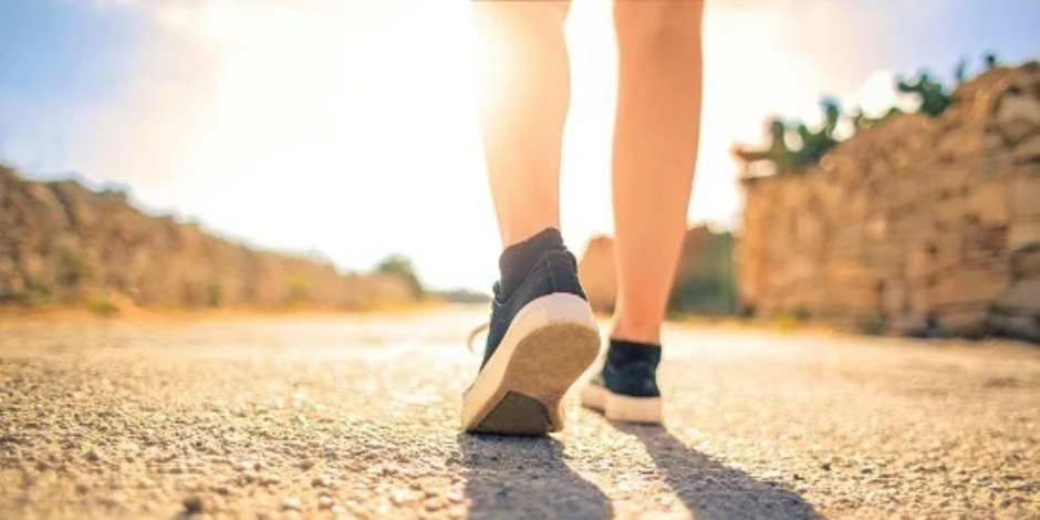 5 نصائح للتخلص من الشعور بالحر أثناء السير في الشارع