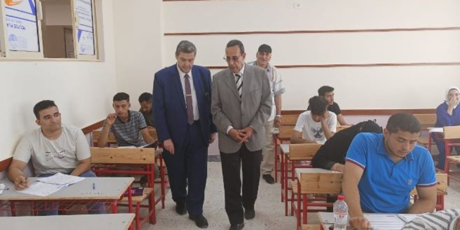 طلاب الثانوية العامة المكفوفون يؤدون اليوم امتحان العربى ورقة ثانية