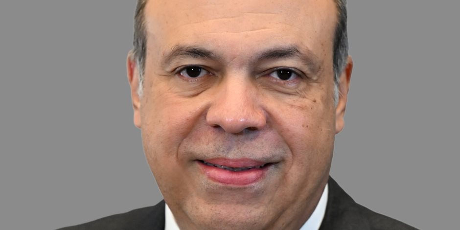وزير الطيران المدنى يشهد حفل تخرج طلبة المراقبة الجوية من اليمن الشقيق