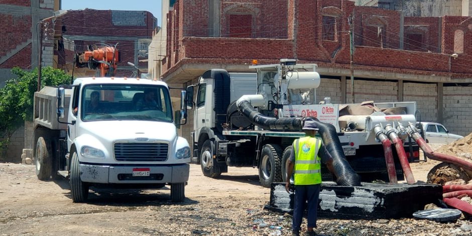 محافظ شمال سيناء: نعمل على حل مشكلة تعطل محطة الصرف الصحي بالعريش بشكل جذري 