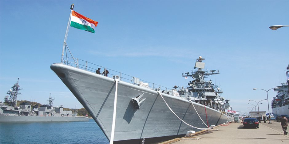 القاهرة الإخبارية: البحرية الهندية تنقذ 9 من أفراد طاقم ناقلة نفط انقلبت قبالة سواحل عمان