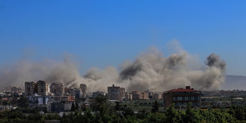 القاهرة الإخبارية: غارتان إسرائيليتان على بلدتى زوطر الشرقية ومروحين جنوبى لبنان