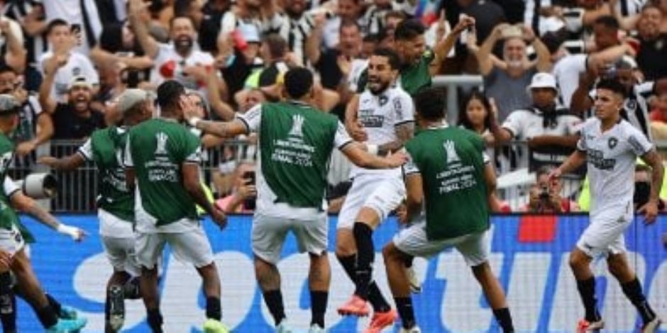 الأهلي يترقب ديربي الأمريكتين.. بوتافوجو ريجاتاس يواجه باتشوكا لتحديد خصم نصف النهائي الأهلي يترقب ديربي الأمريكتين.. بوتافوجو ريجاتاس يواجه باتشوكا لتحديد خصم نصف النهائي