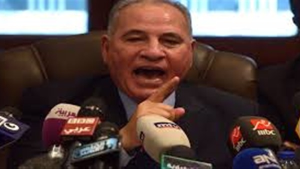 الزند يستهل عمله باستعدادت الانتخابات البرلمانية .. بعد عودته من الحرم الزند يستهل عمله باستعدادت الانتخابات البرلمانية .. بعد عودته من الحرم