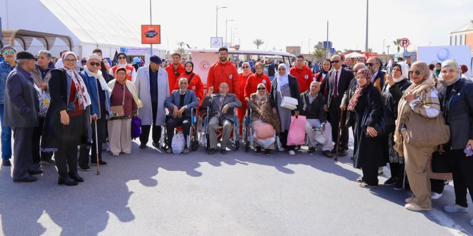 التضامن تنظم زيارة لكبار السن بدور المسنين للمشاركة بفعاليات الدورة الـ56 لمعرض القاهرة الدولي للكتاب