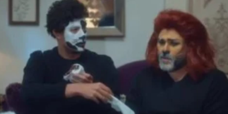 مسلسل الكابتن الحلقة 12.. أكرم حسنى يتعرض لموقف محرج فى منزل خطيبته آية سماحة مسلسل الكابتن الحلقة 12.. أكرم حسنى يتعرض لموقف محرج فى منزل خطيبته آية سماحة