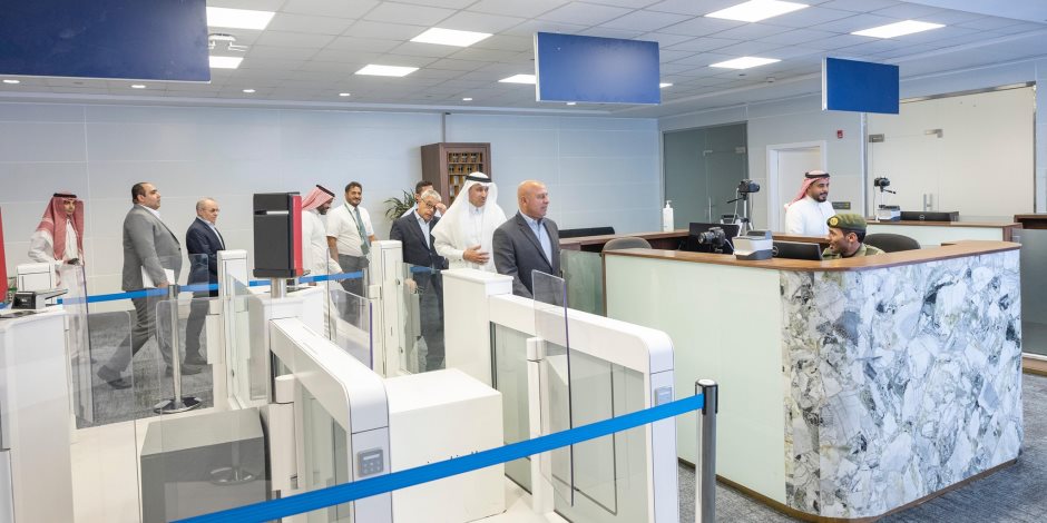 خلال زيارته للمملكة.. كامل الوزير ووزير النقل والخدمات اللوجستية السعودي يتفقدان مشروع نيوم خلال زيارته للمملكة.. كامل الوزير ووزير النقل والخدمات اللوجستية السعودي يتفقدان مشروع نيوم