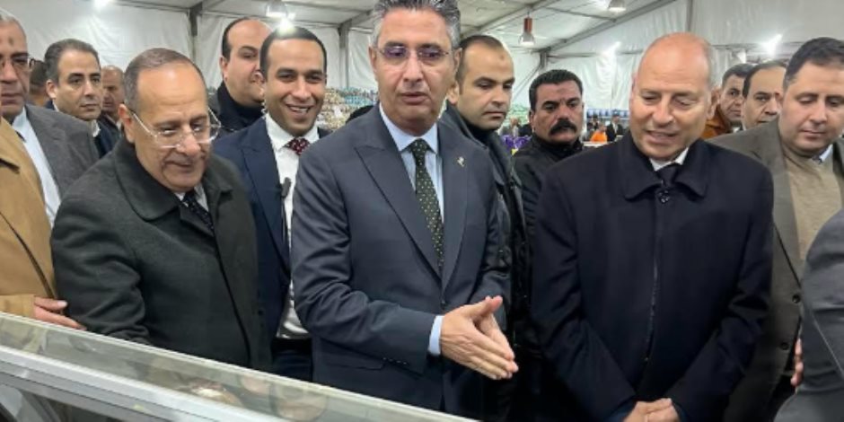 تخفيضات السلع في المجمعات الاستهلاكية 30%: اللحوم الطازة بـ278 جنيها وفراخ مجمدة 135 والسكر 30 تخفيضات السلع في المجمعات الاستهلاكية 30%: اللحوم الطازة بـ278 جنيها وفراخ مجمدة 135 والسكر 30