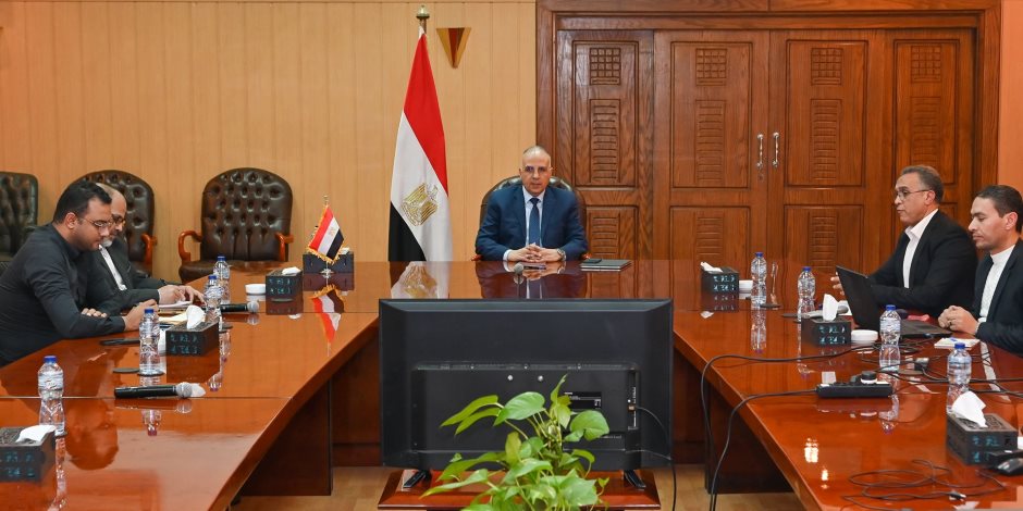 الري يتابع أعمال حماية الشواطئ بمدينة الإسكندرية والإعداد لعقد اجتماع اللجنة العليا لتراخيص الشواطئ