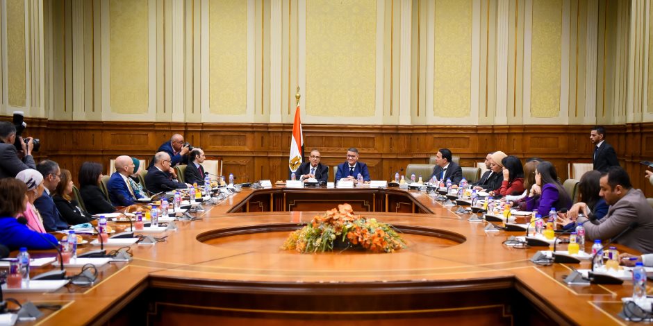 وزير الخارجية والهجرة يلتقى مع لجنة حقوق الإنسان بمجلس النواب وزير الخارجية والهجرة يلتقى مع لجنة حقوق الإنسان بمجلس النواب