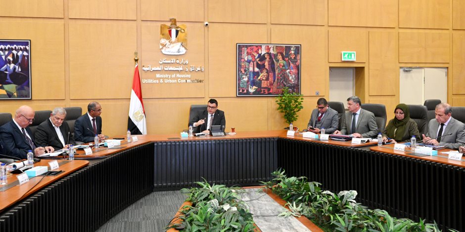 وزير الإسكان يتابع موقف تنفيذ مشروعات المبادرة الرئاسية "حياة كريمة" بمحافظتي أسوان وبني سويف وزير الإسكان يتابع موقف تنفيذ مشروعات المبادرة الرئاسية "حياة كريمة" بمحافظتي أسوان وبني سويف