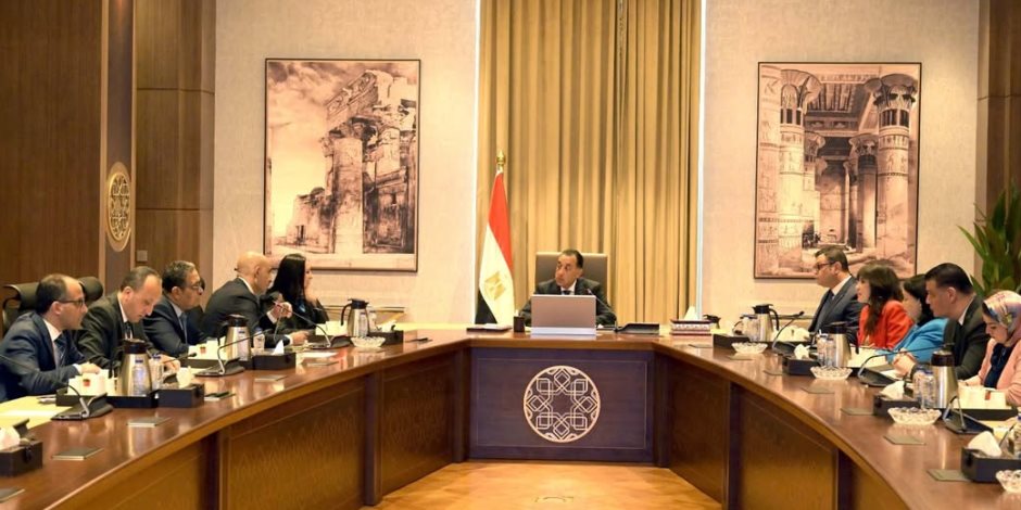 مدبولي: هناك توجيهات من الرئيس بزيادة عدد الحضانات بما يسهم في تقديم هذه الخدمة لأكبر عدد ممكن من أطفالنا مدبولي: هناك توجيهات من الرئيس بزيادة عدد الحضانات بما يسهم في تقديم هذه الخدمة لأكبر عدد ممكن من أطفالنا