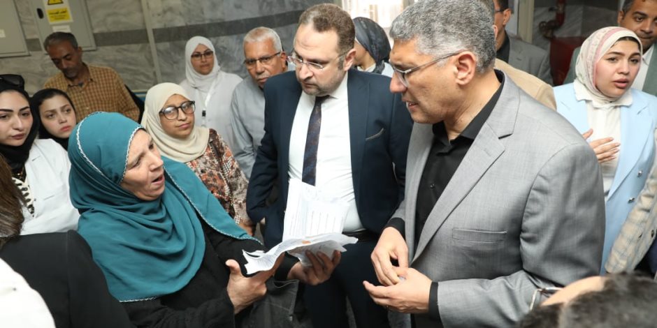محافظ الجيزة يتفقد فرع التأمين الصحي بمدينة السادس من أكتوبر لمتابعة الخدمات المقدمة للمواطنين محافظ الجيزة يتفقد فرع التأمين الصحي بمدينة السادس من أكتوبر لمتابعة الخدمات المقدمة للمواطنين