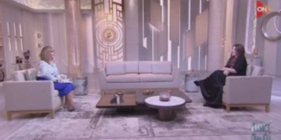 كندة علوش: حاتم صلاح مش بس "كوميديان".. ده ممثل تقيل كندة علوش: حاتم صلاح مش بس "كوميديان".. ده ممثل تقيل