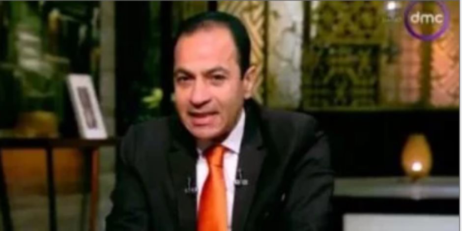 خبير اقتصادي: قرارات "المركزي" تؤثر على الحكومة ومناخ الاستثمار يشهد تحسنًا ودعم الصادرات لا يعني بالضرورة زيادتها خبير اقتصادي: قرارات "المركزي" تؤثر على الحكومة ومناخ الاستثمار يشهد تحسنًا ودعم الصادرات لا يعني بالضرورة زيادتها