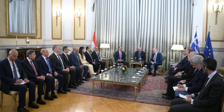 كلمة الرئيس السيسى بالمؤتمر الصحفى المشترك مع رئيس وزراء اليونان كلمة الرئيس السيسى بالمؤتمر الصحفى المشترك مع رئيس وزراء اليونان