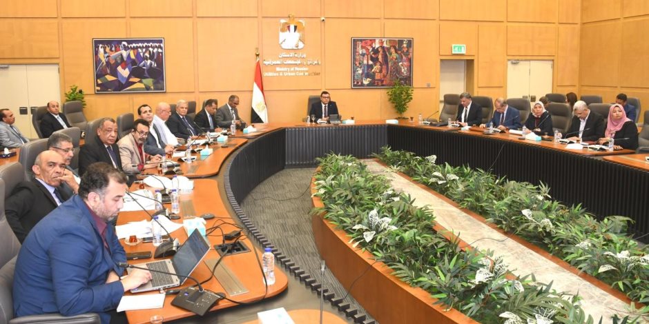 وزير الإسكان يتابع مشروعات المبادرة الرئاسية "حياة كريمة" بمحافظات الأقصر والفيوم وكفر الشيخ وزير الإسكان يتابع مشروعات المبادرة الرئاسية "حياة كريمة" بمحافظات الأقصر والفيوم وكفر الشيخ