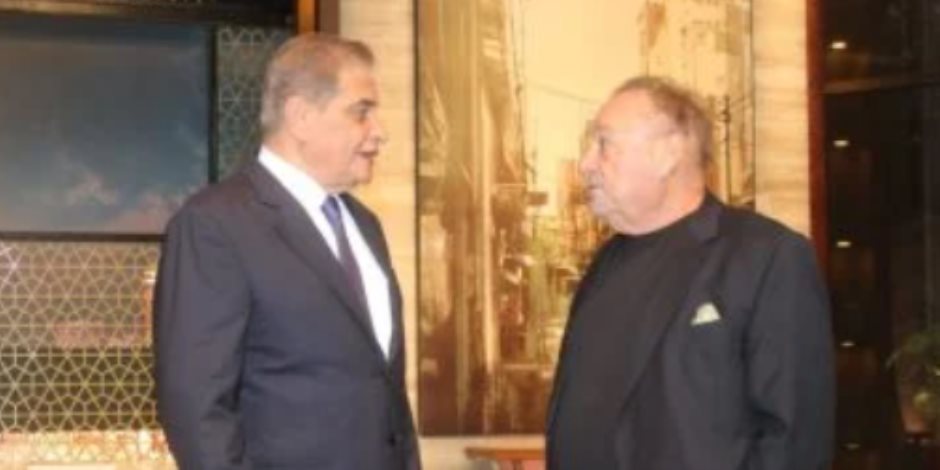 منتج المسلسل الأمريكي "التحقيق مع الرئيس": سعيد بتصويره بالكامل في مصر منتج المسلسل الأمريكي "التحقيق مع الرئيس": سعيد بتصويره بالكامل في مصر