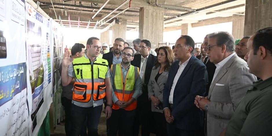 رئيس الوزراء يتفقد مشروع إنشاء مستشفى أورام طنطا الجديد رئيس الوزراء يتفقد مشروع إنشاء مستشفى أورام طنطا الجديد