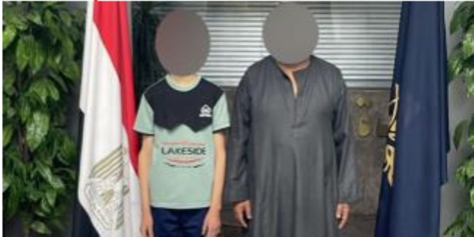 ضبط شخصين بالقاهرة لقيامهما بالنصب والاحتيال على المواطنين بأسلوب انتحال الصفة 