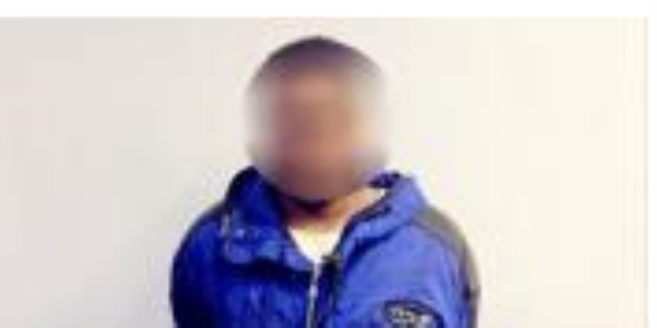 خلال مشادة كلامية.. ضبط متهم أشهر سلاح أبيض ضد أخر في الإسكندرية خلال مشادة كلامية.. ضبط متهم أشهر سلاح أبيض ضد أخر في الإسكندرية