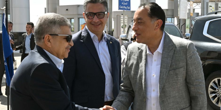 مدبولى: تطوير الموانئ والمناطق الصناعية ركيزة أساسية لتعزيز تنافسية الاقتصاد مدبولى: تطوير الموانئ والمناطق الصناعية ركيزة أساسية لتعزيز تنافسية الاقتصاد