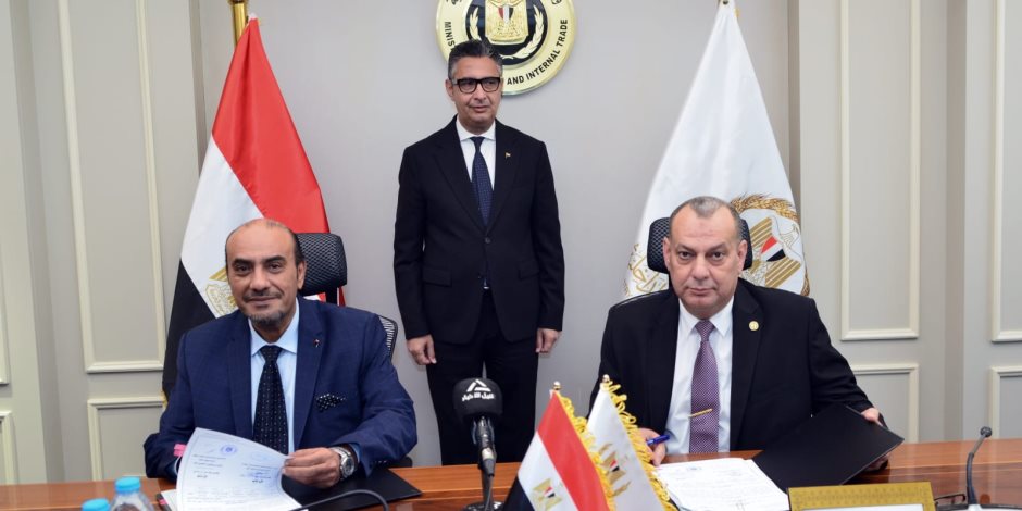 وزير التموين يشهد توقيع عقود شراكة مصرية سعودية مع "بنده العالمية" لتعزيز قطاع التجزئة ودعم الأمن الغذائي وزير التموين يشهد توقيع عقود شراكة مصرية سعودية مع "بنده العالمية" لتعزيز قطاع التجزئة ودعم الأمن الغذائي