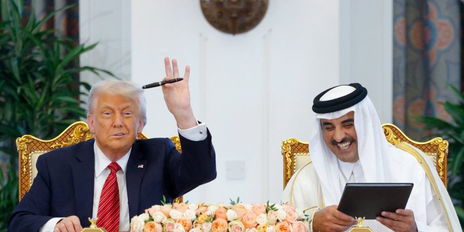 أمير قطر يهدى ترامب قلما فاخرا من طراز مونت بلانك أمير قطر يهدى ترامب قلما فاخرا من طراز مونت بلانك