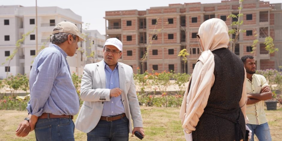 رئيس جهاز مدينة سوهاج الجديدة يتفقد وحدات المبادرة الرئاسية "سكن لكل المصريين" وأعمال التطوير رئيس جهاز مدينة سوهاج الجديدة يتفقد وحدات المبادرة الرئاسية "سكن لكل المصريين" وأعمال التطوير