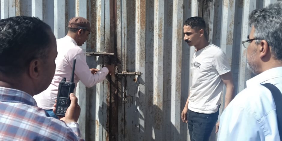 محافظة الجيزة تغلق منشأة مخالفة لإعادة تدوير الزيوت المستخدمة بأوسيم محافظة الجيزة تغلق منشأة مخالفة لإعادة تدوير الزيوت المستخدمة بأوسيم