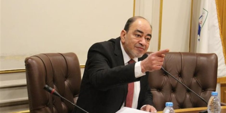 الشعبة العامة للمستلزمات الطبية تناقش الإثنين المقبل مشكلات القطاع مع هيئتي الشراء الموحد والدواء المصرية الشعبة العامة للمستلزمات الطبية تناقش الإثنين المقبل مشكلات القطاع مع هيئتي الشراء الموحد والدواء المصرية