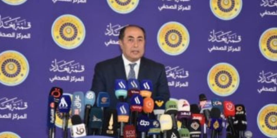 مراسل القاهرة الإخبارية: حسام زكى ينفى انسحاب أى وفد ويشيد بجهود العراق مراسل القاهرة الإخبارية: حسام زكى ينفى انسحاب أى وفد ويشيد بجهود العراق