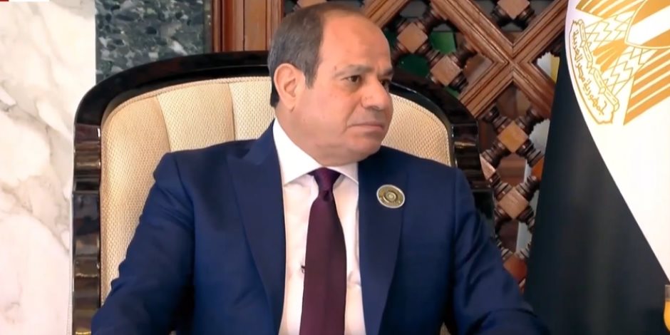 الرئيس السيسى يصل مقر انعقاد القمة العربية الـ 34 فى بغداد