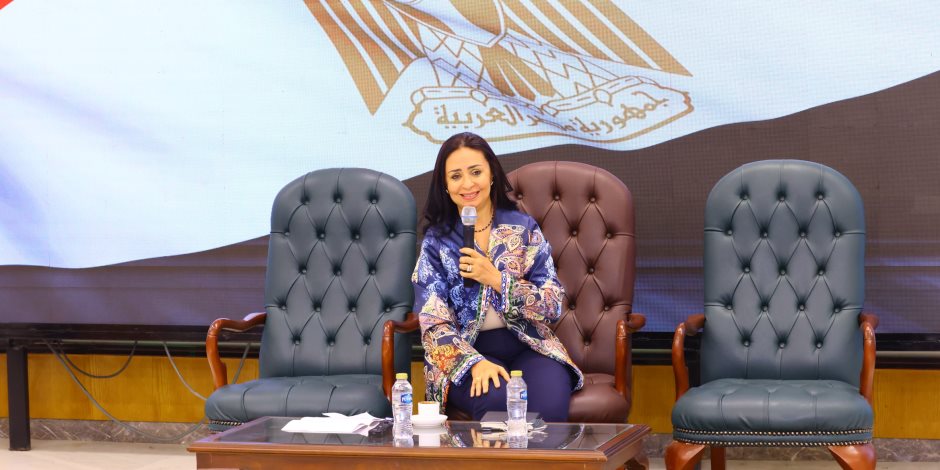 وزيرة التضامن تترأس اجتماع اللجنة الدائمة للإشراف على منظومة عمل الرائدات الاجتماعيات وزيرة التضامن تترأس اجتماع اللجنة الدائمة للإشراف على منظومة عمل الرائدات الاجتماعيات