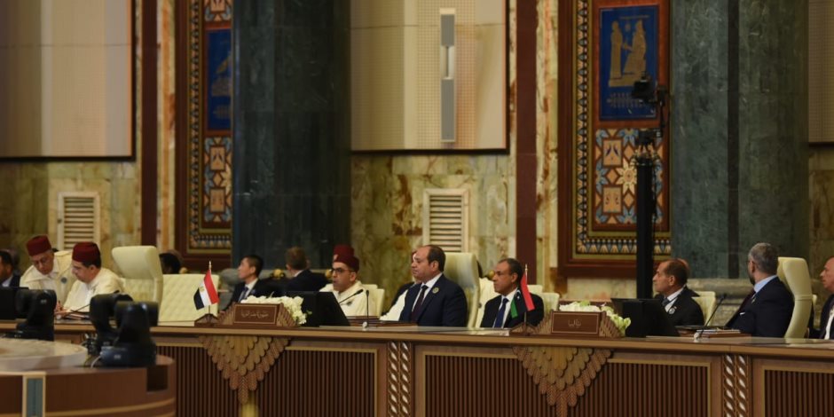 المصري الديمقراطي يشيد بكلمة الرئيس السيسي في القمة العربية: مصر تتحمل مسؤوليتها التاريخية في ظل غياب مخزٍ لعدد من القادة العرب المصري الديمقراطي يشيد بكلمة الرئيس السيسي في القمة العربية: مصر تتحمل مسؤوليتها التاريخية في ظل غياب مخزٍ لعدد من القادة العرب